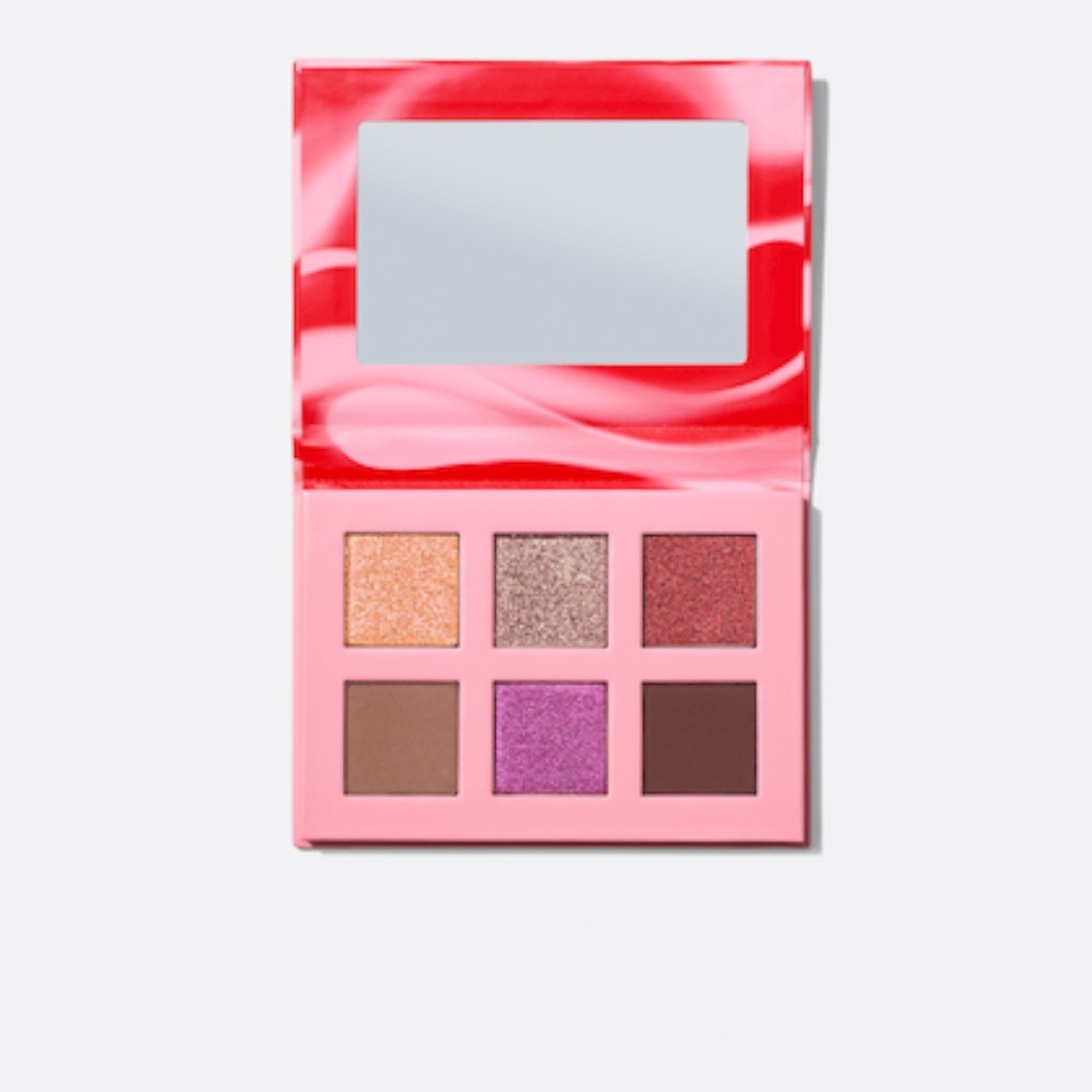 Eye shadow palette